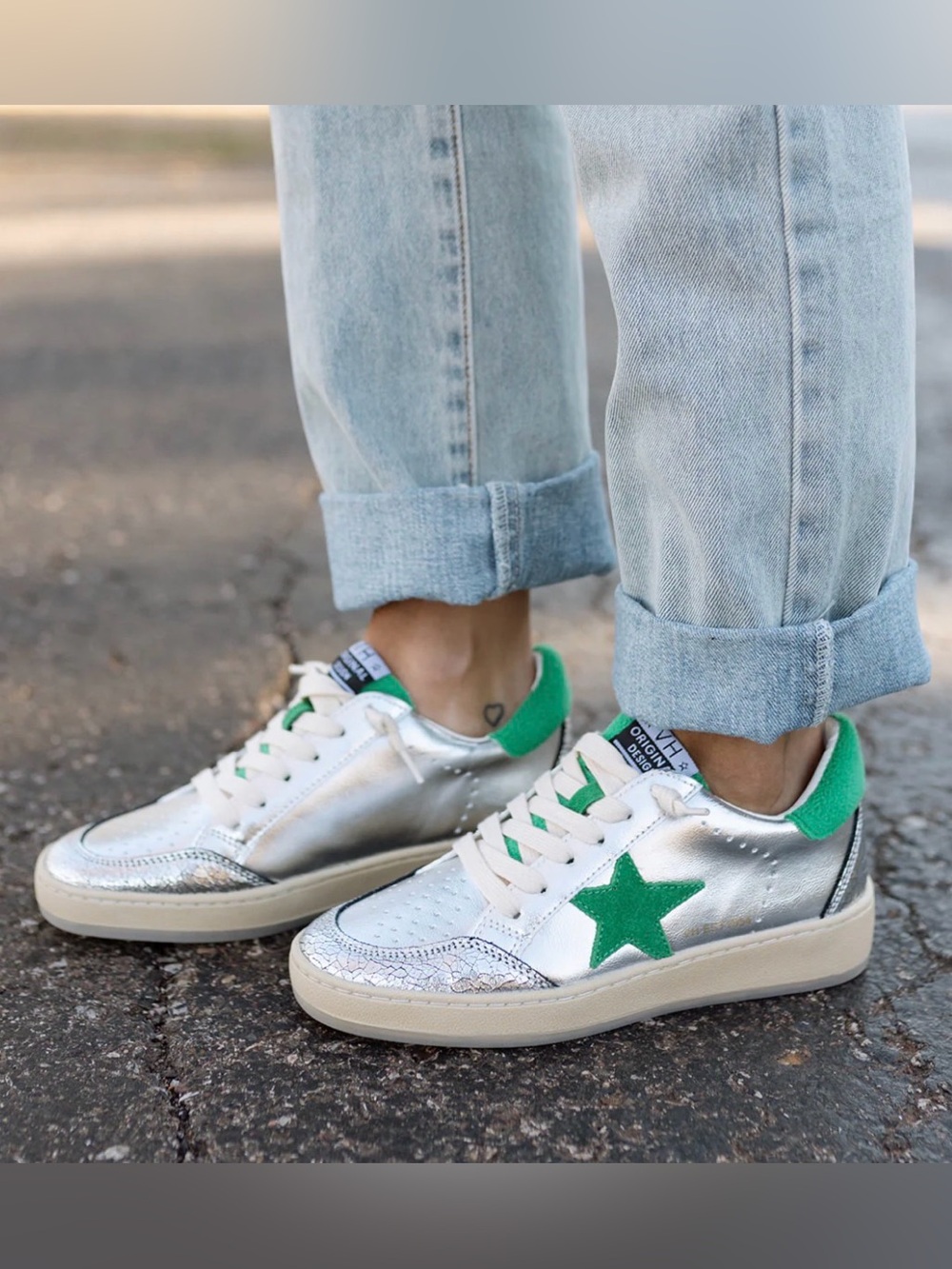 Women’s Vintage Havana Denisse sneakers in the Silver/Green size 8.5